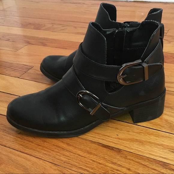 Easy Living Black Ankle Boots - Picture 4 of 6